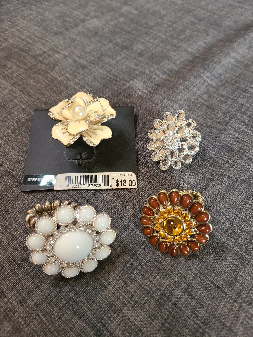 Stretch Floral Ring Set of Four - Cream, White, Silver, Brown